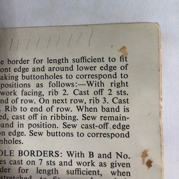 Vintage Knitting Books & Patterns - Picture 15 of 15